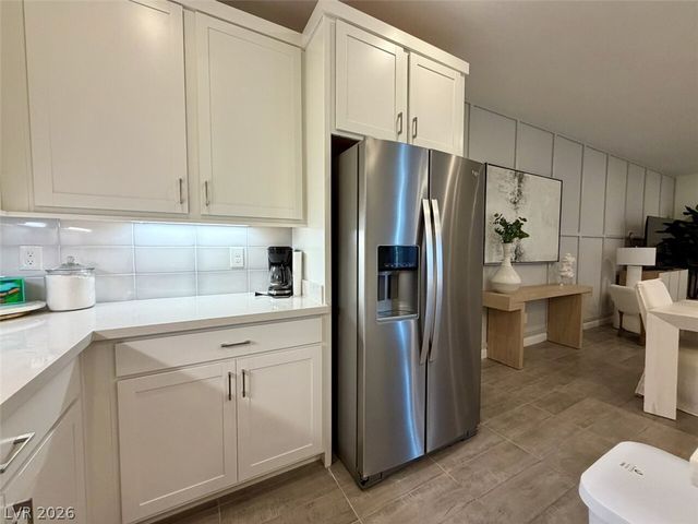 802 Royal Beekman Street, Henderson, NV 89011