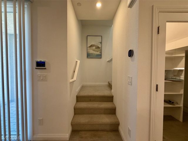 802 Royal Beekman Street, Henderson, NV 89011