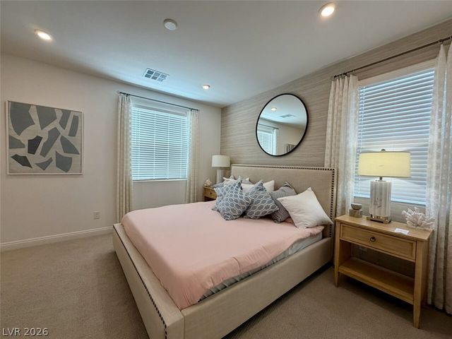 802 Royal Beekman Street, Henderson, NV 89011