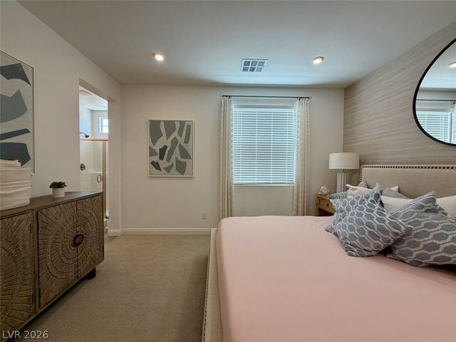 802 Royal Beekman Street, Henderson, NV 89011