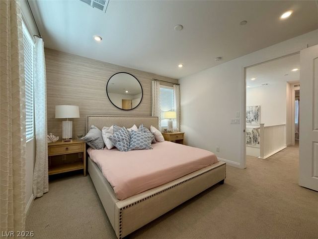 802 Royal Beekman Street, Henderson, NV 89011