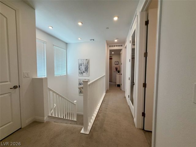 802 Royal Beekman Street, Henderson, NV 89011