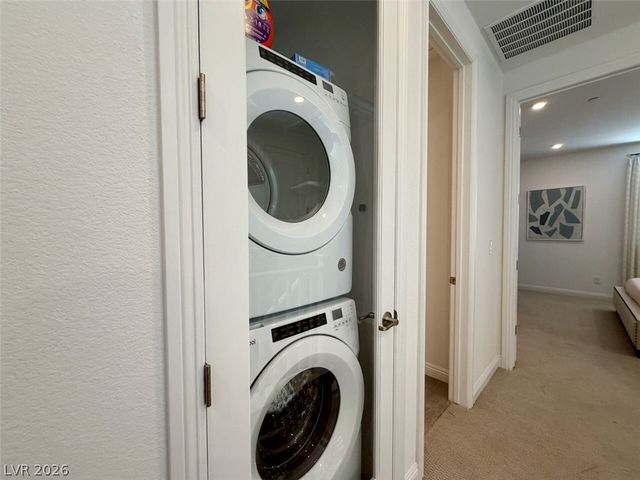 802 Royal Beekman Street, Henderson, NV 89011
