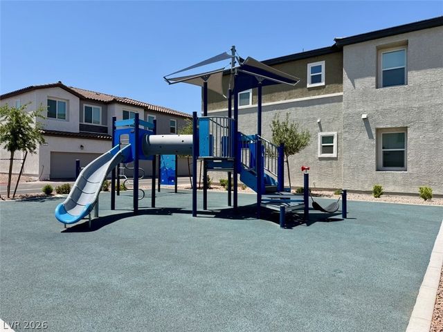 802 Royal Beekman Street, Henderson, NV 89011