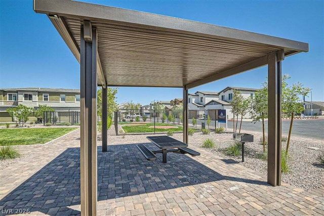 802 Royal Beekman Street, Henderson, NV 89011