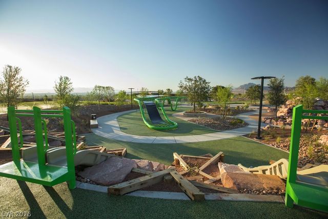 802 Royal Beekman Street, Henderson, NV 89011