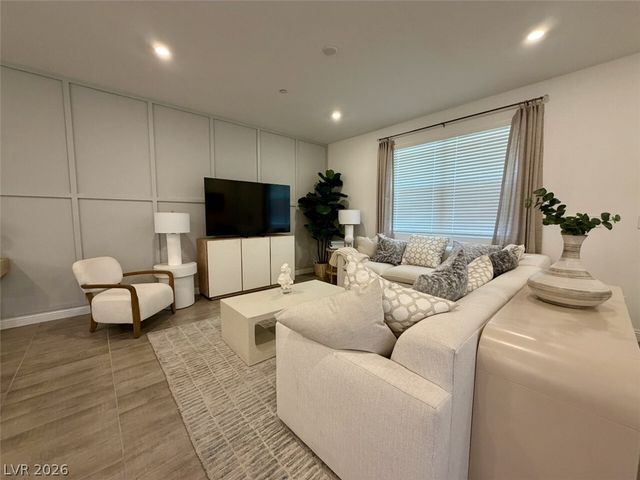 802 Royal Beekman Street, Henderson, NV 89011