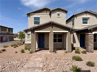 802 Royal Beekman Street, Henderson, NV 89011