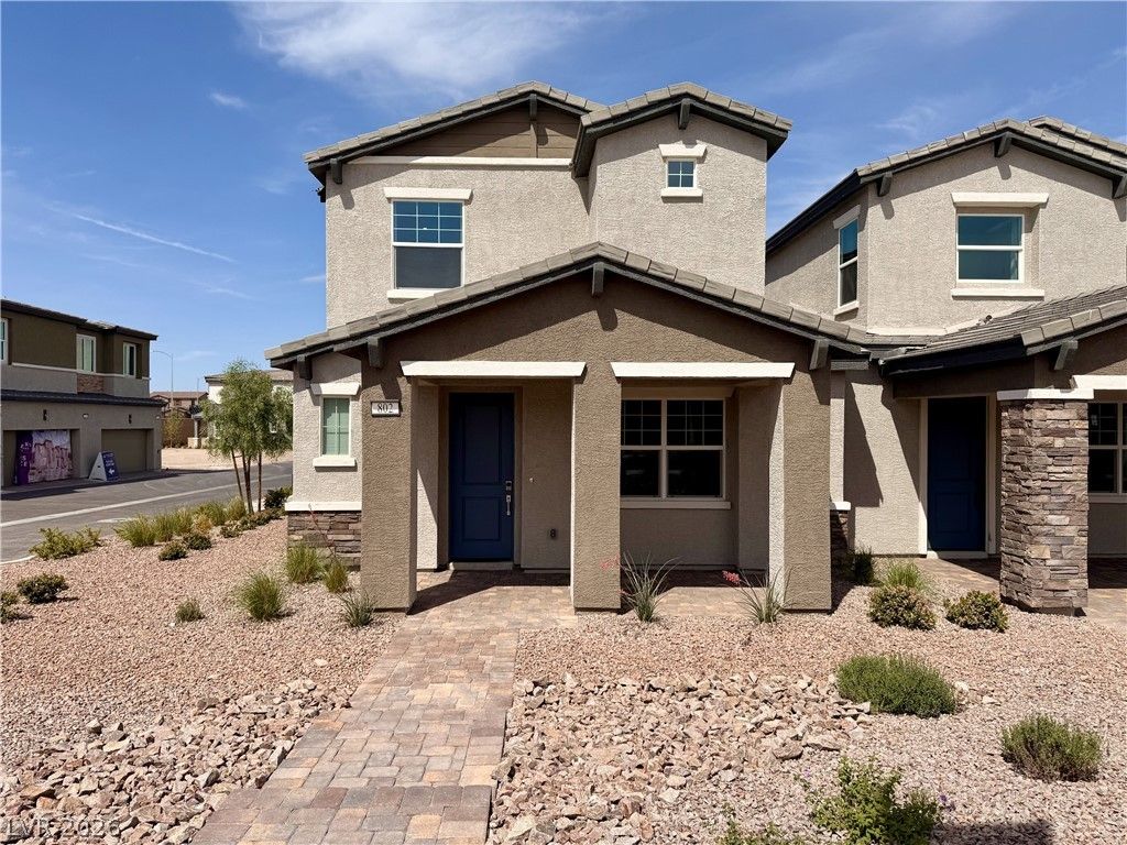 802 Royal Beekman Street, Henderson, NV 89011