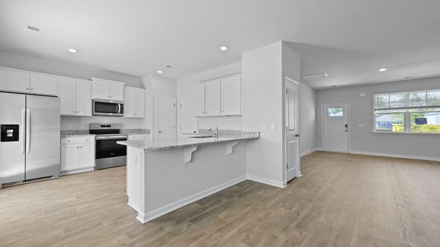 2303 Macallan Boulevard, Ravenel, SC 29470