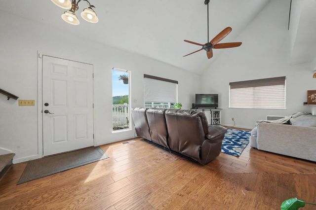 7067 Cane Ln, Valley Springs, CA 95252