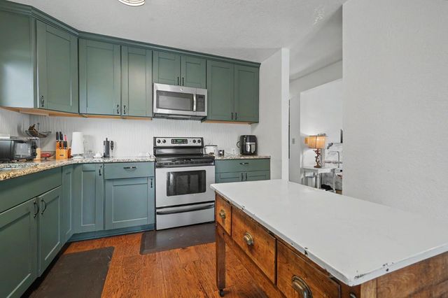 7067 Cane Ln, Valley Springs, CA 95252