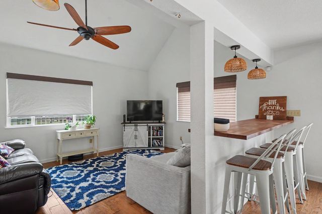 7067 Cane Ln, Valley Springs, CA 95252
