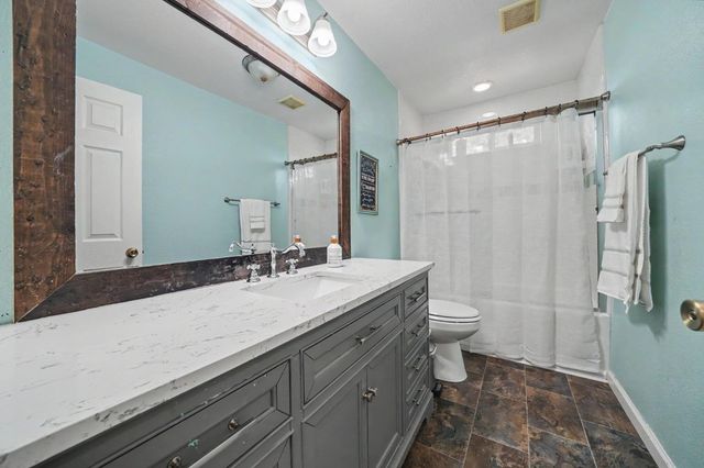7067 Cane Ln, Valley Springs, CA 95252