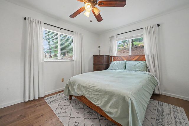 7067 Cane Ln, Valley Springs, CA 95252