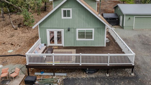 7067 Cane Ln, Valley Springs, CA 95252