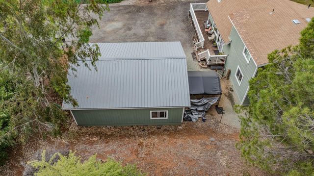 7067 Cane Ln, Valley Springs, CA 95252