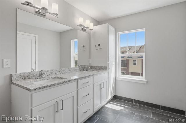 25549 Grandview Lane 31, Novi, MI 48375