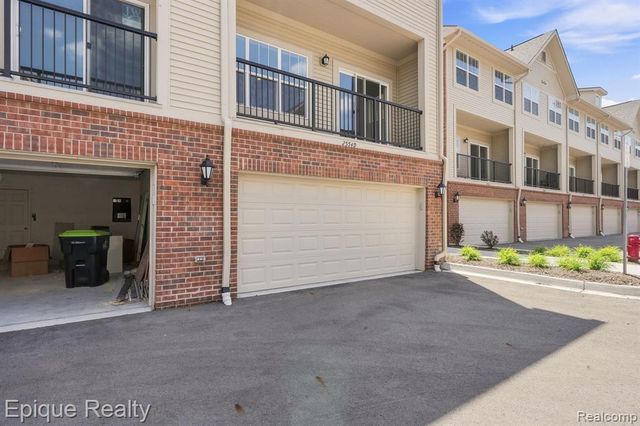 25549 Grandview Lane 31, Novi, MI 48375