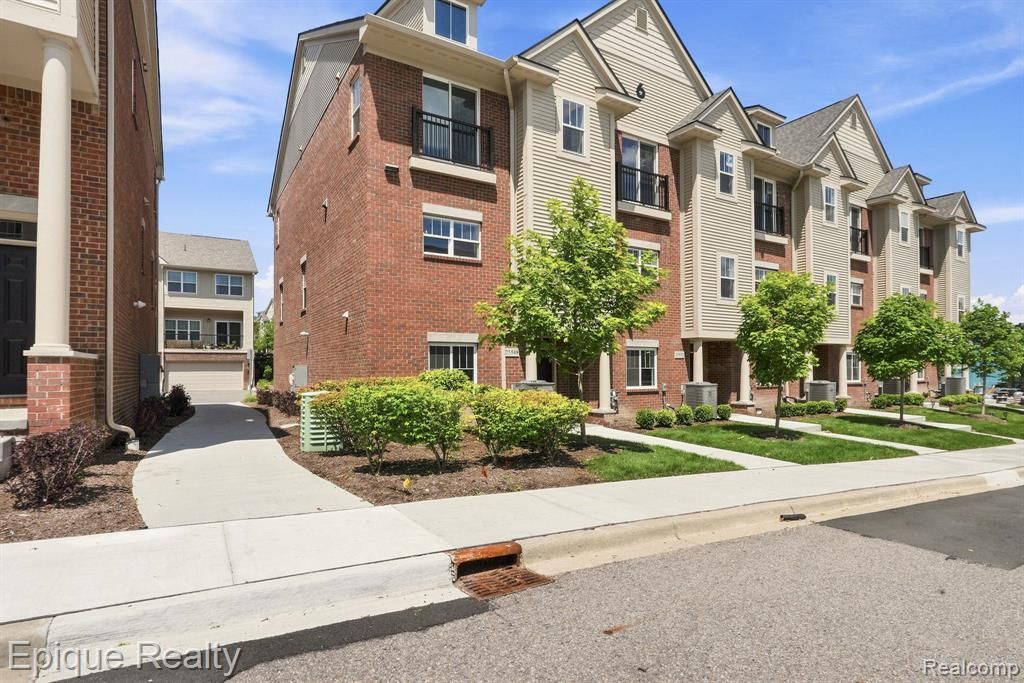 25549 Grandview Lane 31, Novi, MI 48375