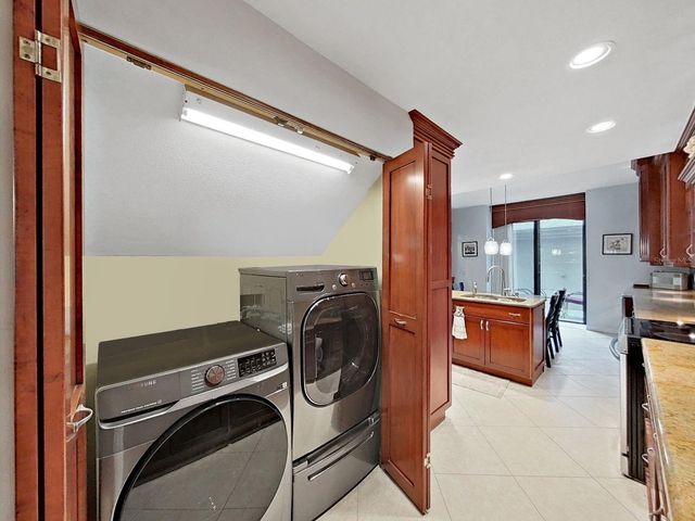 3066 LANDMARK BOULEVARD 1302, Palm Harbor, FL 34684