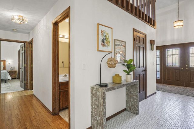 3723 Meadowbrooke CIRCLE, De Forest, WI 53532