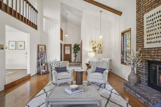 3723 Meadowbrooke CIRCLE, De Forest, WI 53532