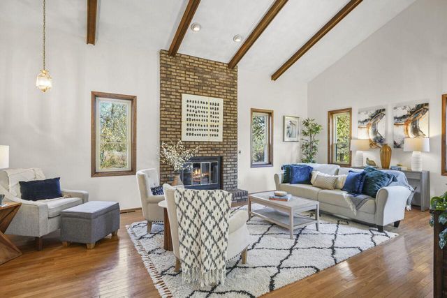 3723 Meadowbrooke CIRCLE, De Forest, WI 53532