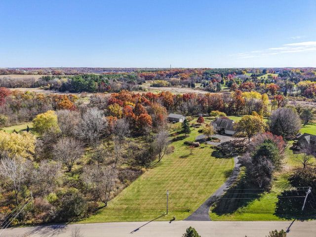 3723 Meadowbrooke CIRCLE, De Forest, WI 53532