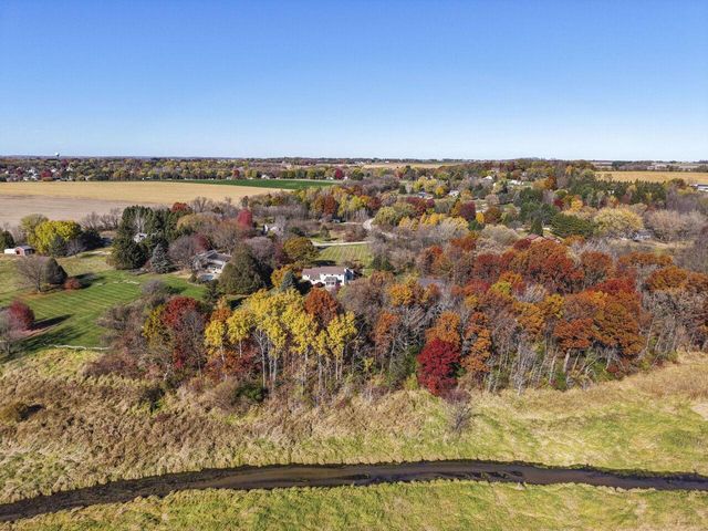 3723 Meadowbrooke CIRCLE, De Forest, WI 53532
