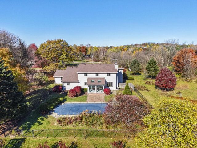 3723 Meadowbrooke CIRCLE, De Forest, WI 53532