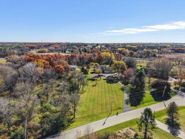 3723 Meadowbrooke CIRCLE, De Forest, WI 53532