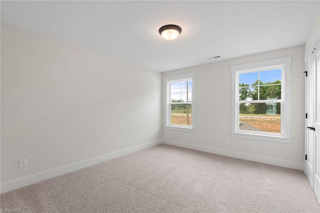1998 Abbotts Vista Drive, Kernersville, NC 27284
