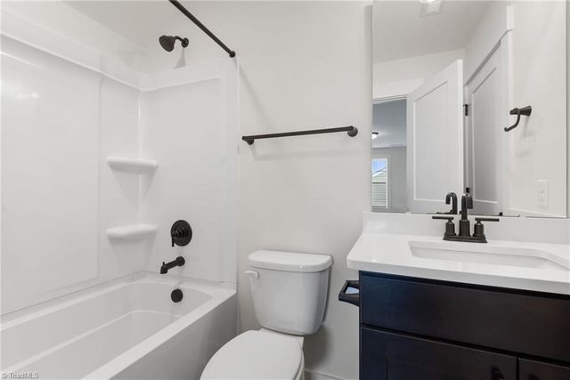 1998 Abbotts Vista Drive, Kernersville, NC 27284