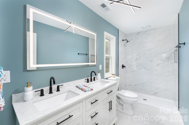 12 Crestfield Avenue, Woodfin, NC 28804