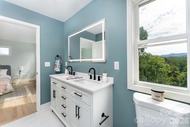 12 Crestfield Avenue, Woodfin, NC 28804