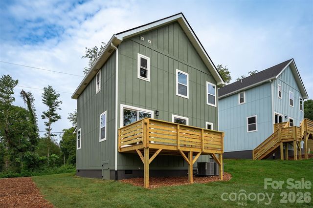 12 Crestfield Avenue, Woodfin, NC 28804