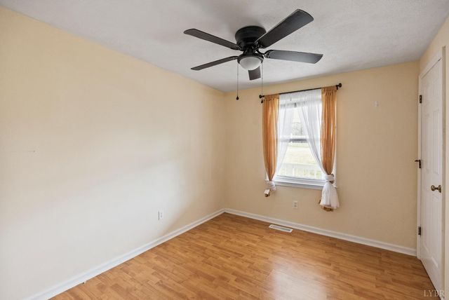 997 Toytown Rd., Amherst, VA 24521