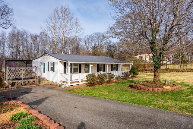 997 Toytown Rd., Amherst, VA 24521