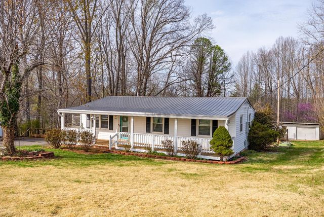 997 Toytown Rd., Amherst, VA 24521