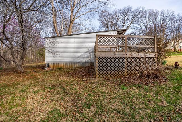 997 Toytown Rd., Amherst, VA 24521