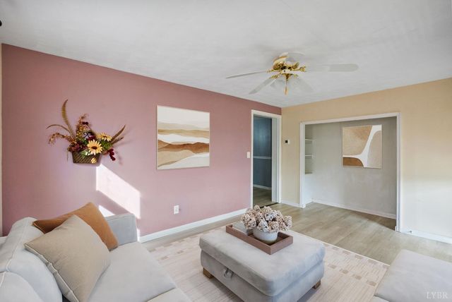 997 Toytown Rd., Amherst, VA 24521