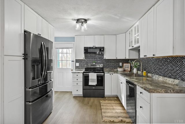 997 Toytown Rd., Amherst, VA 24521