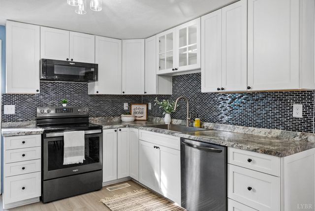 997 Toytown Rd., Amherst, VA 24521