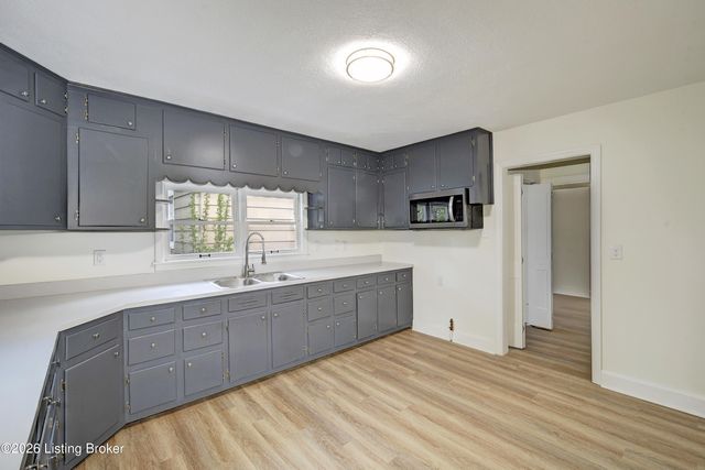 1120 Tennessee Ave, Louisville, KY 40208