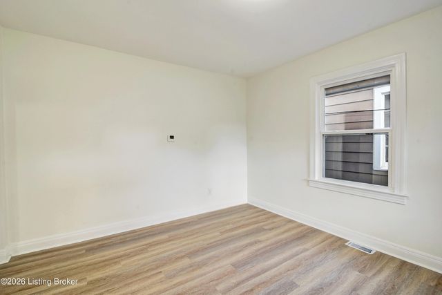 1120 Tennessee Ave, Louisville, KY 40208