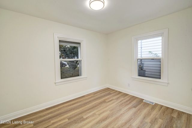 1120 Tennessee Ave, Louisville, KY 40208