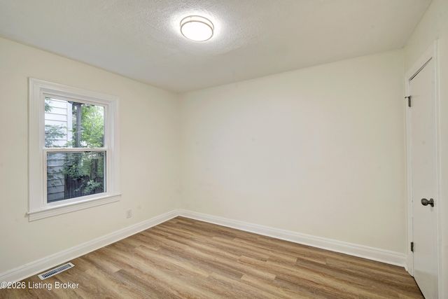 1120 Tennessee Ave, Louisville, KY 40208