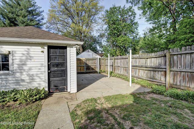 1120 Tennessee Ave, Louisville, KY 40208