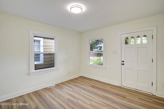 1120 Tennessee Ave, Louisville, KY 40208